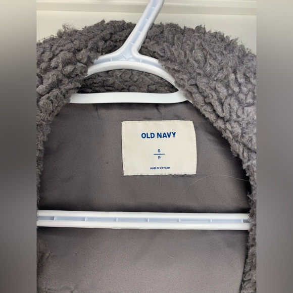 Old Navy Sherpa Jacket - Picture 2 of 2